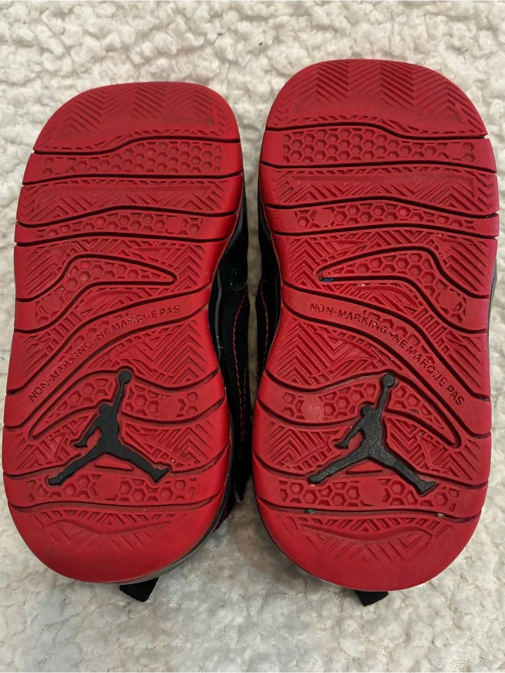 Nike Air Jordan Velocity Toddler Sneaker Shoes Size 8C Black & Red.